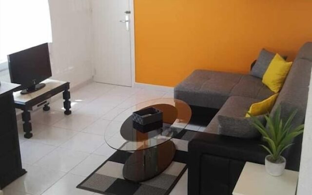 Casa Inmobahia - Montgri 205