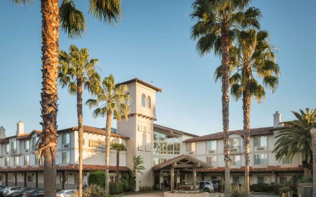 Doubletree by Hilton Campbell - Pruneyard Plaza