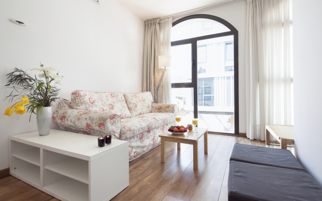 Inside Barcelona Apartments Sants