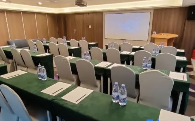 Rezen Select Hotel ( Olympic Sports Center Financial City)