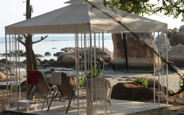 Tropical beach house