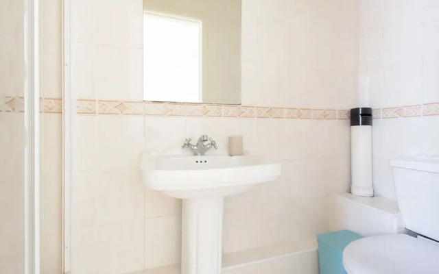 Platinum Apartment Mornington Crescent 9986