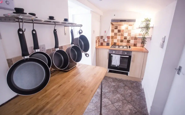 Short Stay Bristol - Pembroke Apartment