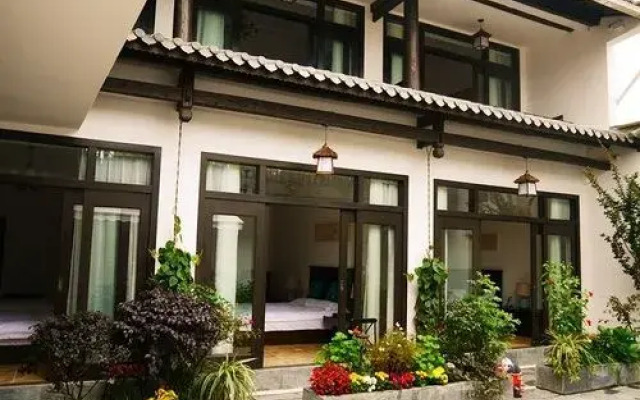 Yonder Way Hotel