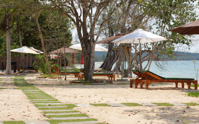 Gold Sand Beach Bungalow