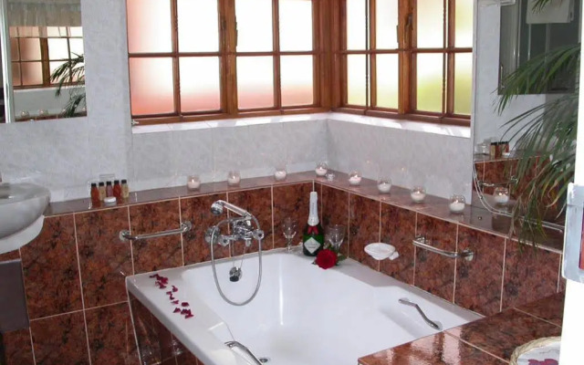Touraco Guesthouse