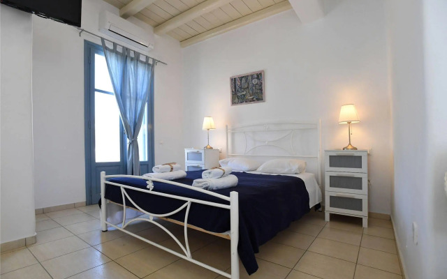 Glafki Studios & Suites