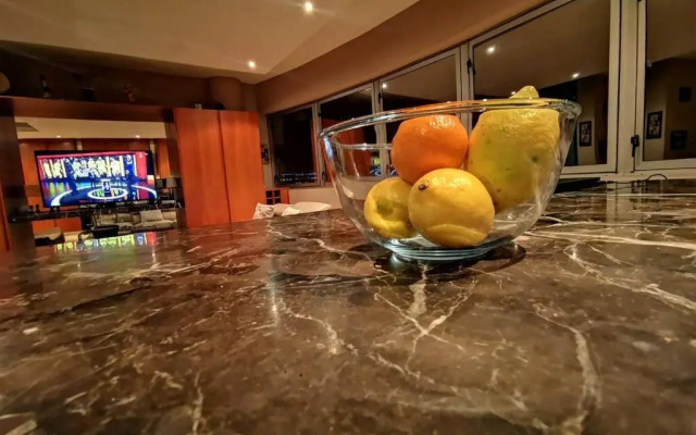 Amazing Joburg views &Unique CBD Luxury Experience