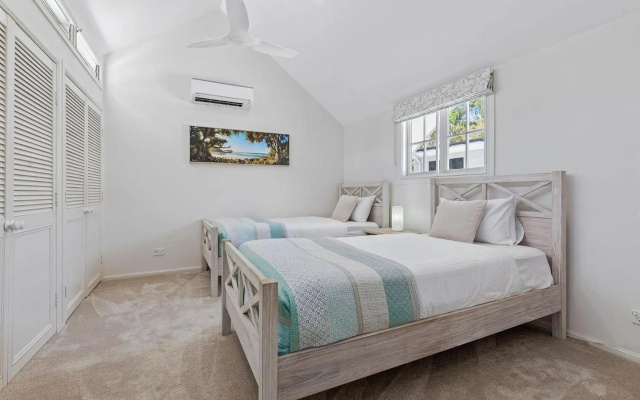 Dwyer St Hamptons Haven – Guest Rooms – Sunshine Beach
