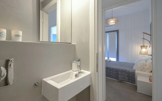 Aegean Jasmine - In The Center