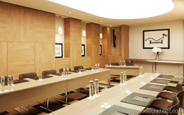 Sofitel Paris Arc de Triomphe