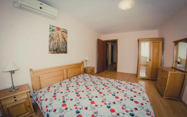 GT Riviera Fort Beach Apartments