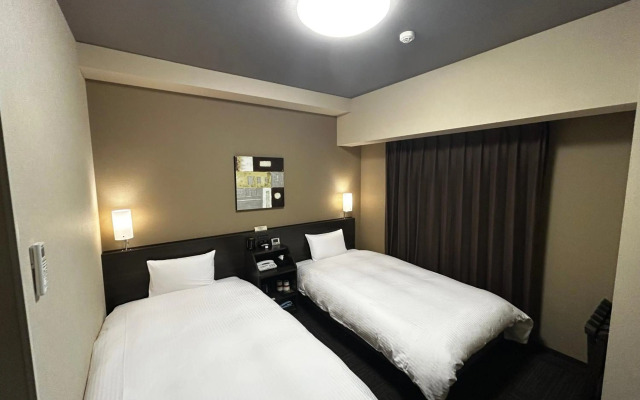 Hotel Route-Inn Toyama Inter