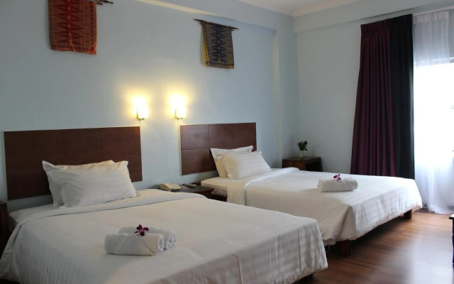 Hotel Maluri