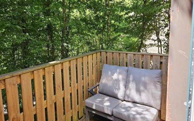 Renovated Ardennes Chalet With Patio