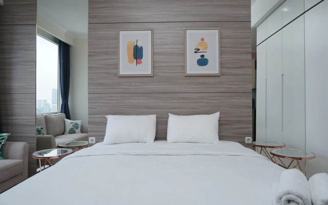 Cozy and Tranquil Studio Menteng Park Apartment