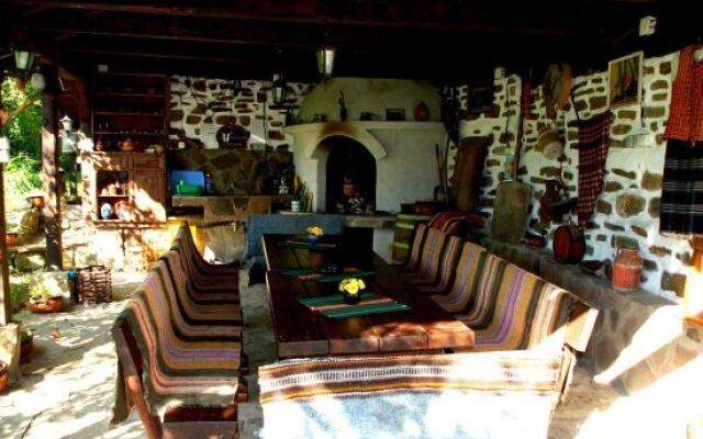 Guest House Four Pines