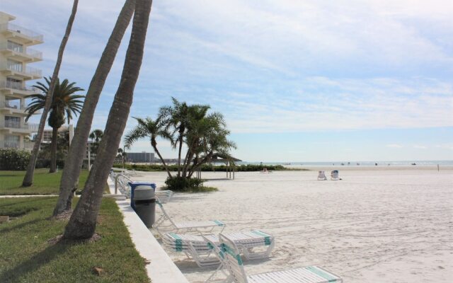 Jamaica Royale 403 - 2 Br Condo