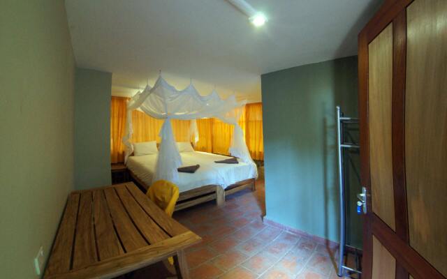 Yellow Haven Lodge
