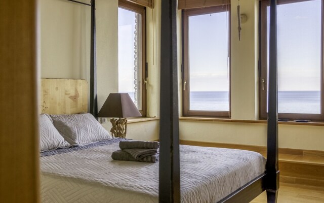 Dionysos Luxury Villa