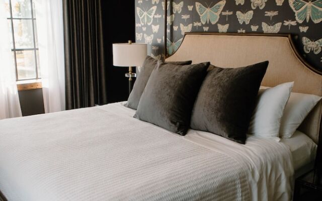 Hatchery Riverside Hotel & Event Venue