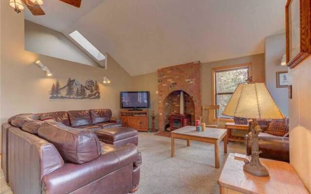 Deer Lane 11 by Village Properties at Sunriver