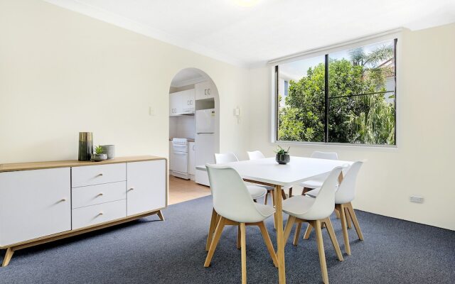 Beachside Unit Near Convention Centre