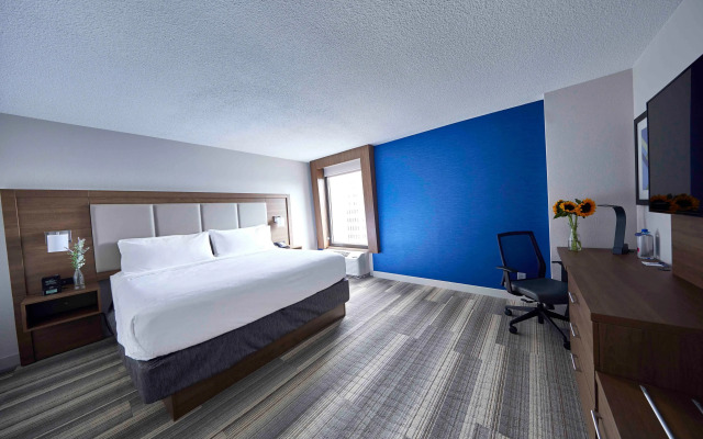 Holiday Inn Express Nashville Downtown - Broadway by IHG