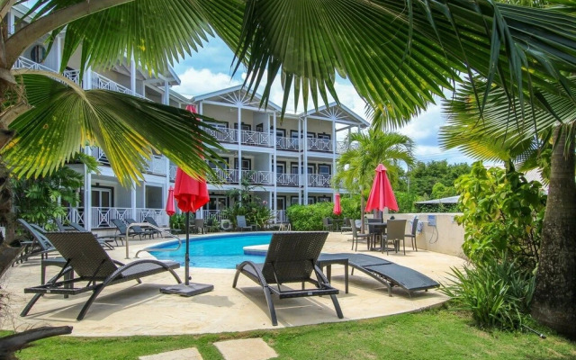 Poolside Apartment 5 Mins From Beach - Lantana 15 By Bsl Rentals