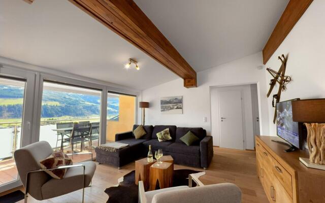 Hilltop apartment in Piesendorf with balcony