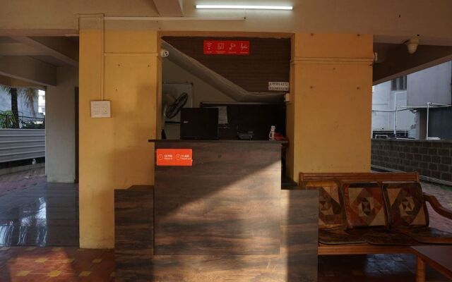 OYO 26151 House Khas Pranaam Apartment