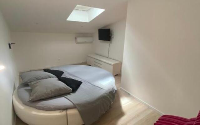 Charmant petit T 3 avec jacuzzi