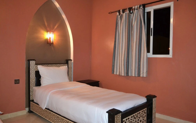 Inyan Dakhla Hotel