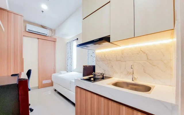 Homey And Simply Look Studio Room Apartment B Residence