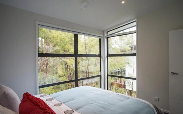 The Treehouse - Kaiteriteri Holiday Home