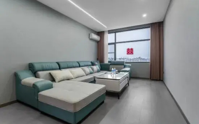 Tongchuang Ejia Chain Hotel (Gushi Xinhe Century City Store)