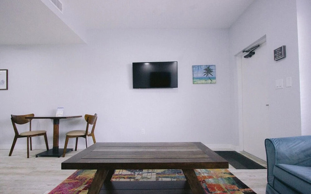 Vistalmar King Deluxe - One Bedroom Apartment