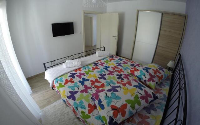 Marinela - with pool - A2(4+2)