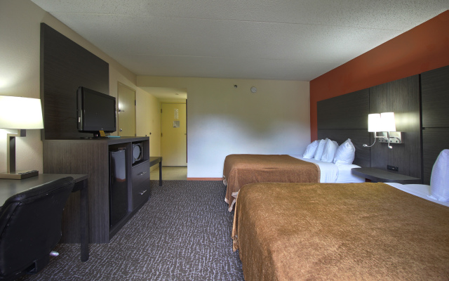 Chicago Club Inn & Suites