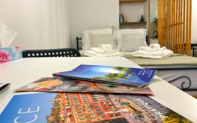 Cosy modern studio in the heart of Nice with AC