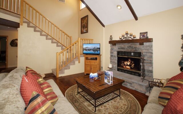 Ski and Tee Cabin