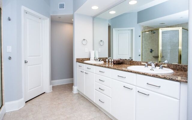 Crb1003 3 Bedroom Condo