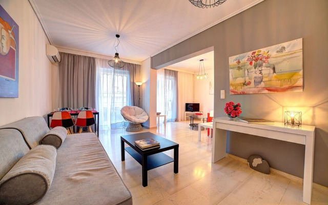 Beautiful Apartment in Glyfada Center
