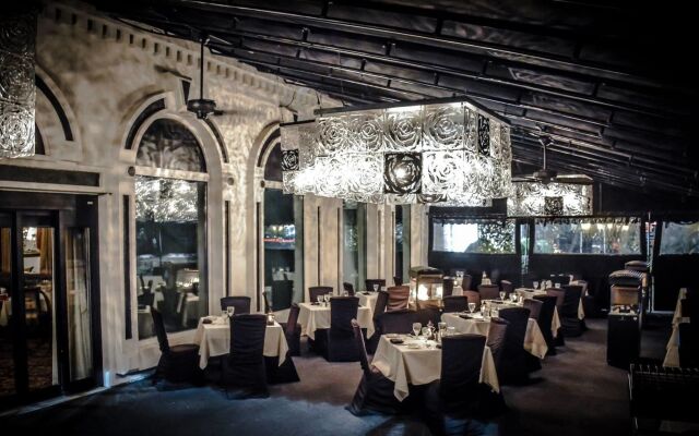 The Delavan Hotel & Spa