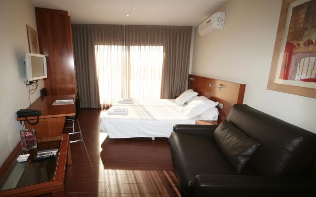 Apartamentos Turisticos Madanis