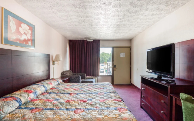 OYO Hotel Decatur I-20 East & Wesley Club Dr - Hotel in Panthersville - Photo 5