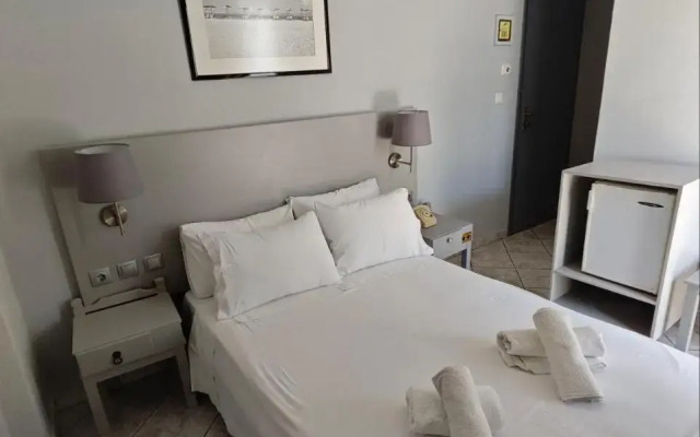 Karis Hotel