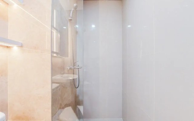 Homey And Nice Studio At Transpark Bintaro Apartment