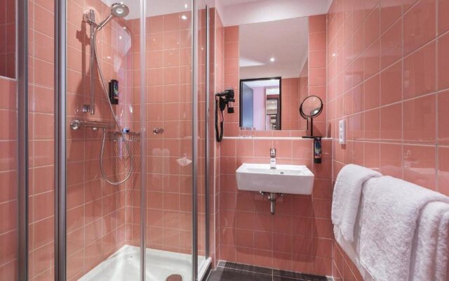 Holiday Inn, the niu - Loco Munich North by IHG