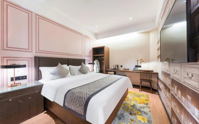 GEM Hotel Luoyang Longmen High Speed Railway Station Univerisity Town